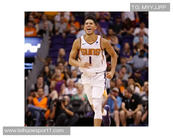 布克本赛季表现惊艳场均30分助力球队争冠梦想