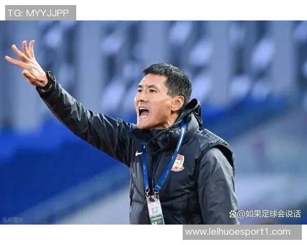 国足新任教练邵佳一团队已抵达肇庆全员将于四日集结备战