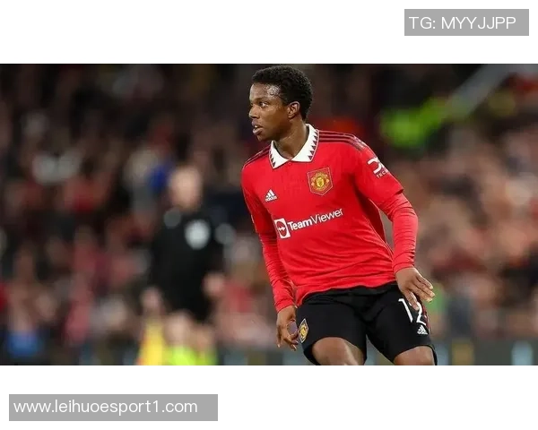 英媒称吉拉西或成曼联冬窗引援目标齐尔克泽去留未定