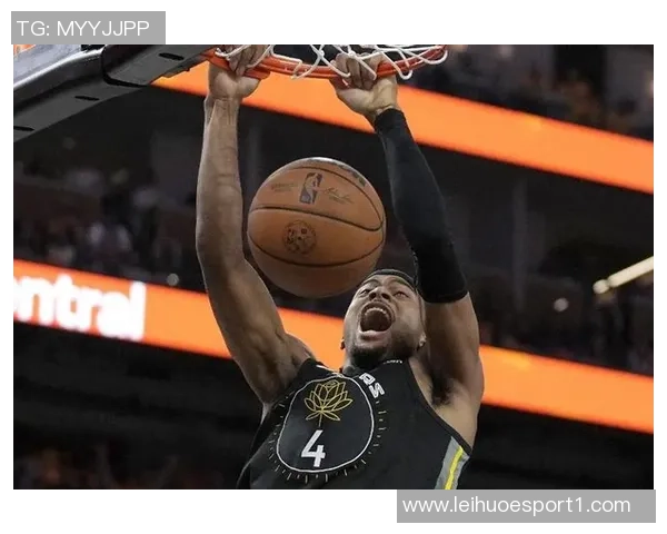 阿夫迪亚表现平平15投仅5中贡献16分7板6助攻防守端也有亮眼表现