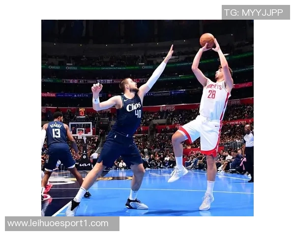 申京盛赞亚当斯展现韧性队友努力拼搏如今状态最佳