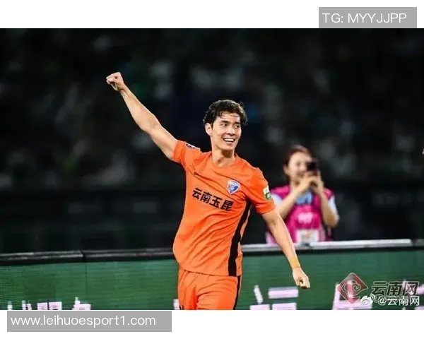 山东泰山半场落后云南玉昆侯永永头球破门克雷桑李源一错失良机